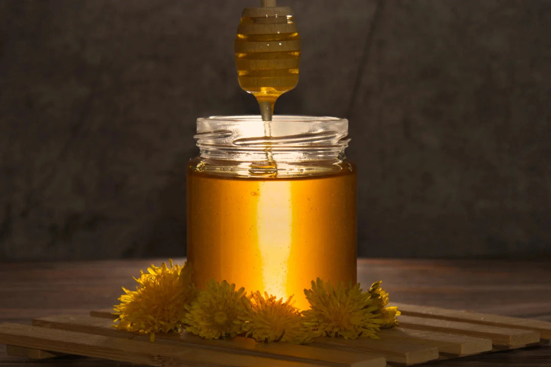 How to Create A Honey Jar Spell for Love or Success